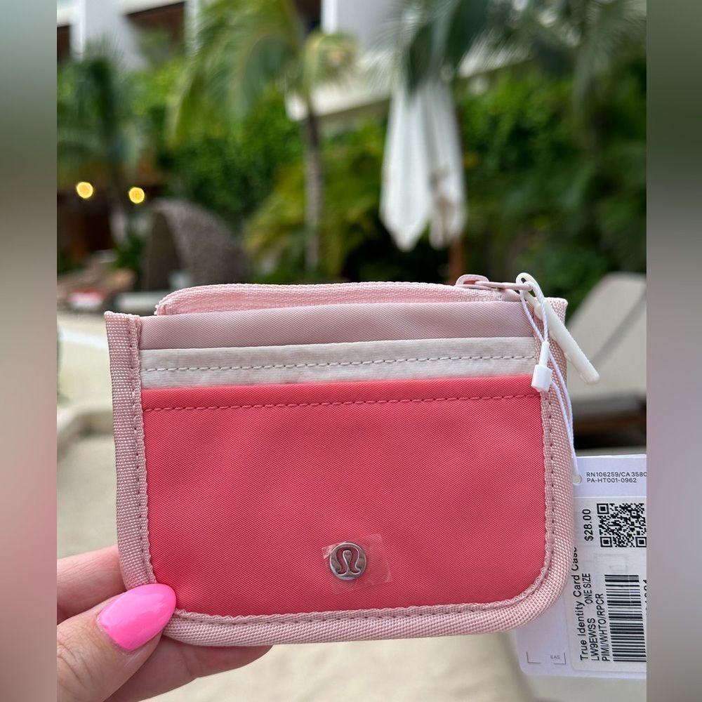 Lululemon True Identity Card Case Pink Mist/White Opal/Raspberry Cream NWT‎